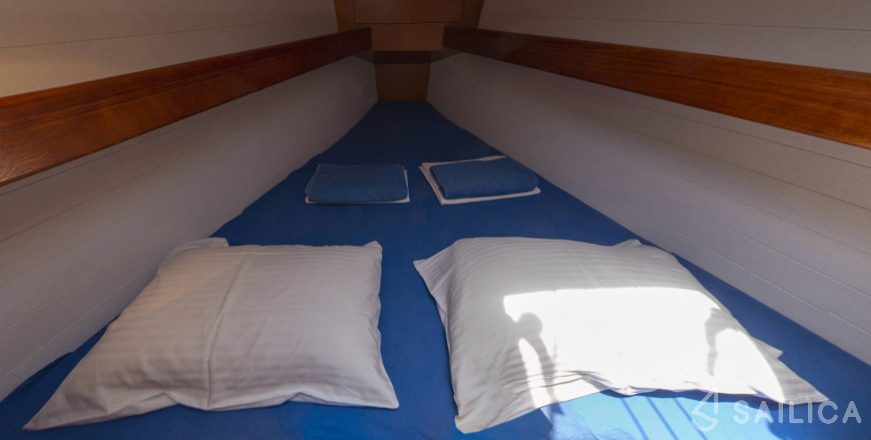 Bavaria 34 Cruiser - Yacht Charter Sailica