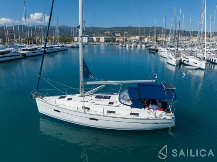 Bavaria 36 Cruiser - Yacht Charter Sailica