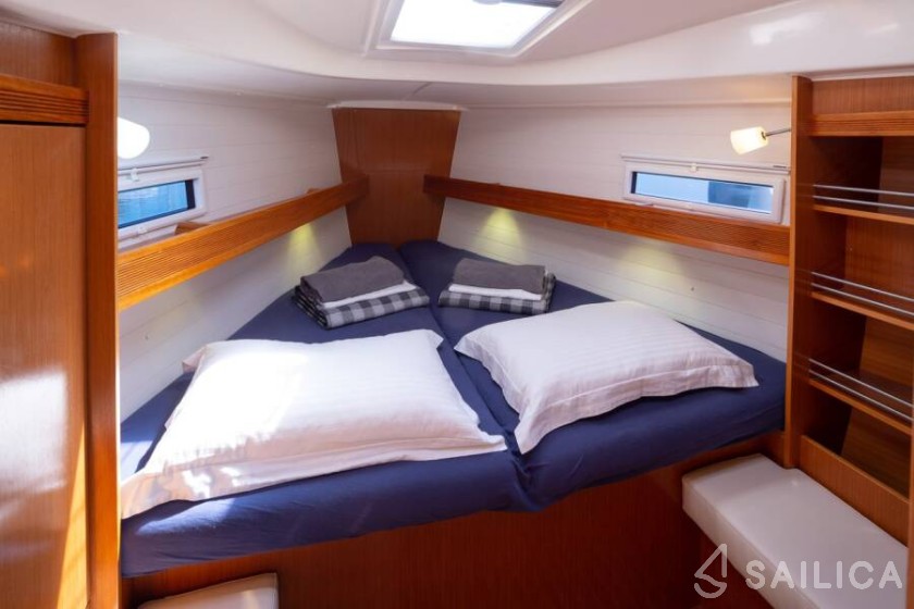 Bavaria 36 Cruiser - Yacht Charter Sailica