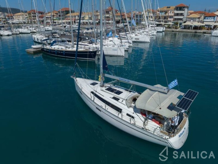Bavaria 37 Cruiser - Yacht Charter Sailica