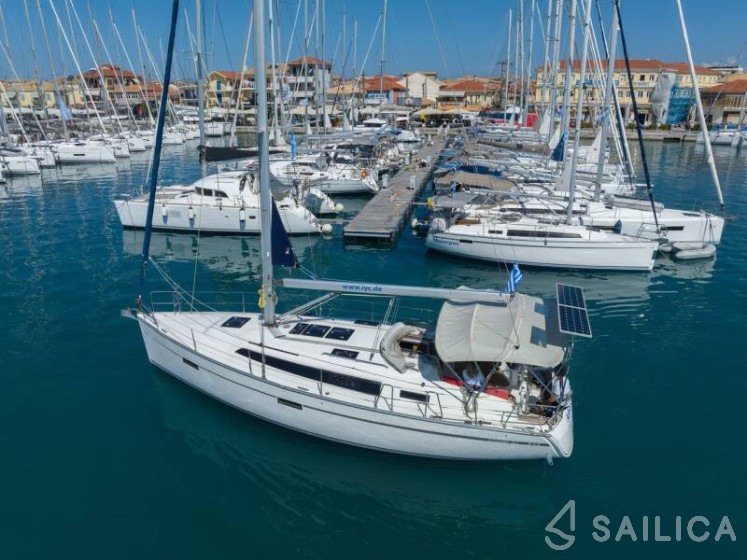 Bavaria 37 Cruiser - Yacht Charter Sailica