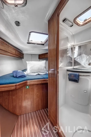 Bavaria 37 Cruiser - Yacht Charter Sailica