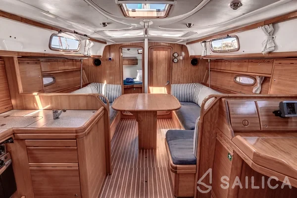 Bavaria 37 Cruiser - Yacht Charter Sailica