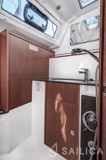 Bavaria 37 Cruiser - Yacht Charter Sailica