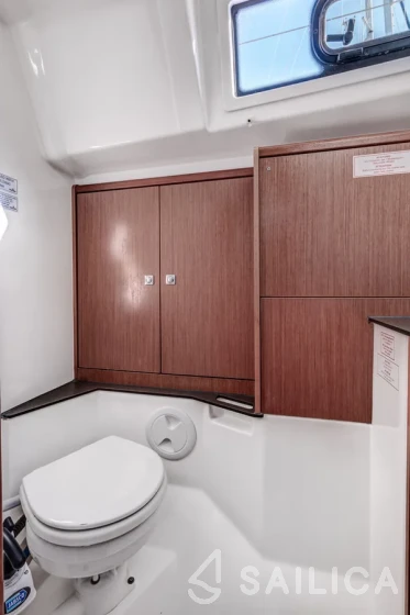 Bavaria 37 Cruiser - Yacht Charter Sailica