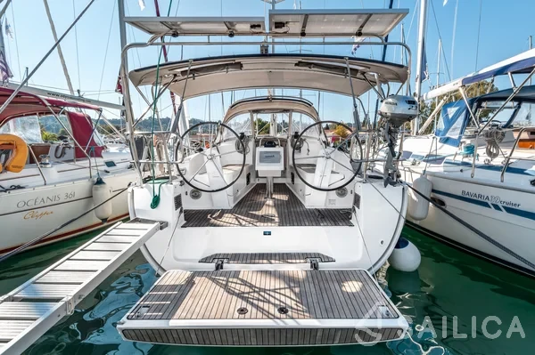 Bavaria 37 Cruiser - Yacht Charter Sailica