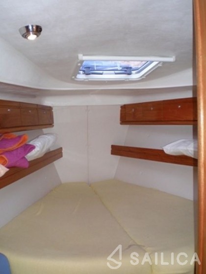 Bavaria Sport 39 - Yacht Charter Sailica