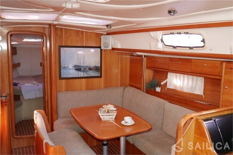 Bavaria Sport 39 - Yacht Charter Sailica