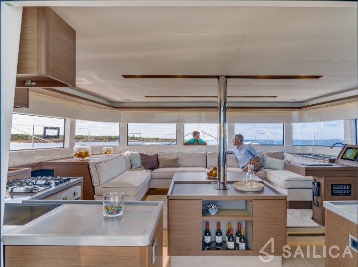 Lagoon 50 - Yacht Charter Sailica