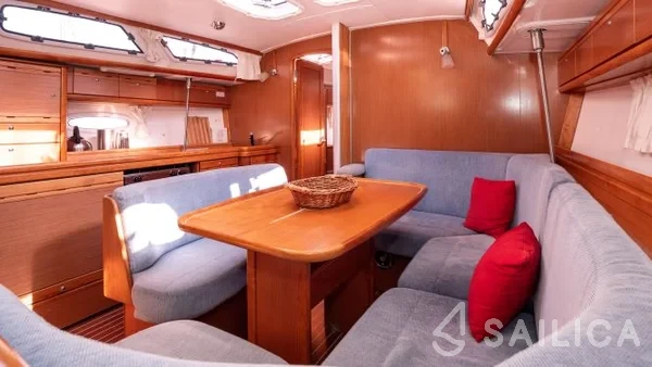 Bavaria 40 Cruiser - Yacht Charter Sailica