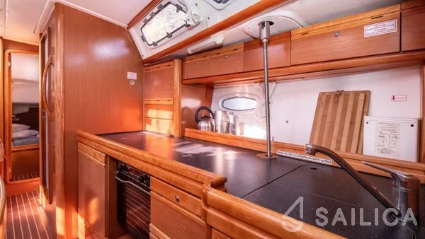Bavaria 40 Cruiser - Yacht Charter Sailica