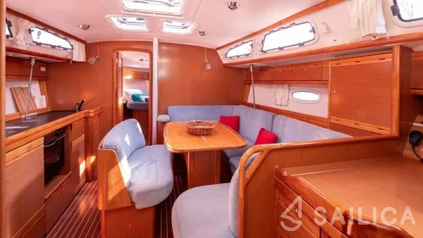 Bavaria 40 Cruiser - Yacht Charter Sailica