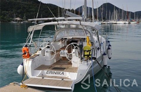 Bavaria Sport 400 - Yacht Charter Sailica