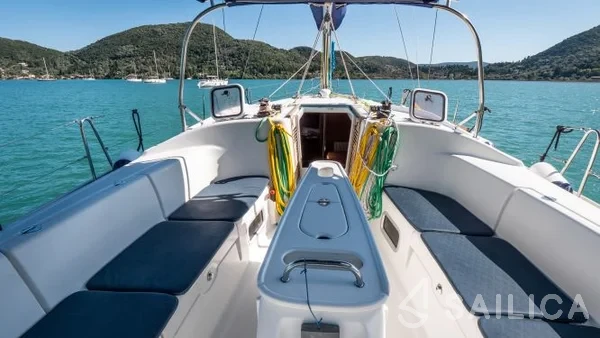 Beneteau 43 - Yacht Charter Sailica