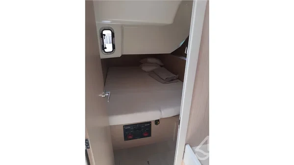 Oceanis 40.1 - Yacht Charter Sailica