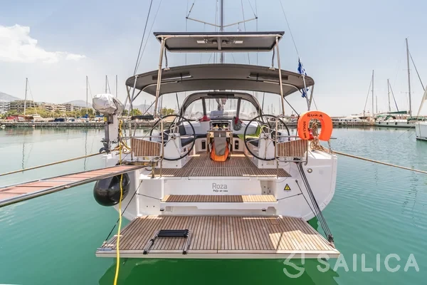 Oceanis 40.1 - Yacht Charter Sailica