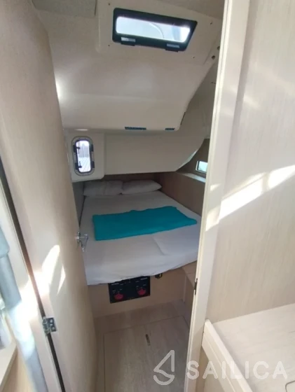 Oceanis 40.1 - Yacht Charter Sailica
