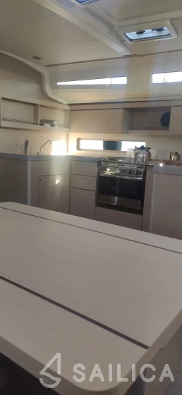Oceanis 40.1 - Yacht Charter Sailica