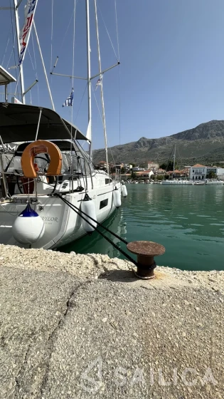 Oceanis 40.1 - Yacht Charter Sailica