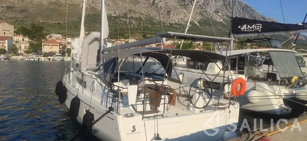 Oceanis 40.1 - Yacht Charter Sailica