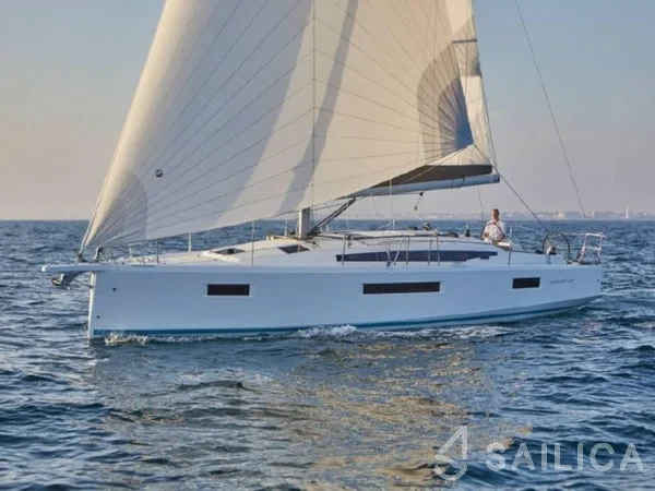 Sun Odyssey 410 - Yacht Charter Sailica