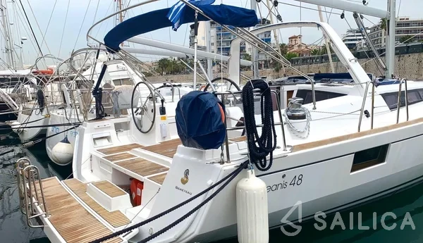 Oceanis 48 - Yacht Charter Sailica