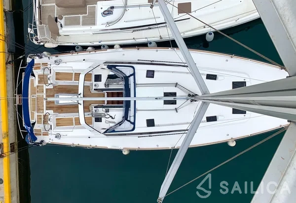 Oceanis 48 - Yacht Charter Sailica