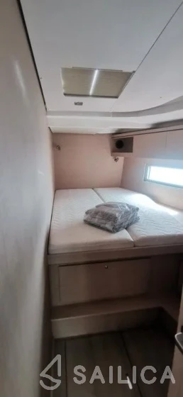 Oceanis 51.1 - Yacht Charter Sailica
