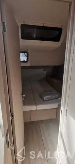 Oceanis 51.1 - Yacht Charter Sailica