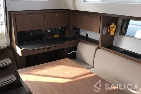 Beneteau Sense 51 - Yacht Charter Sailica