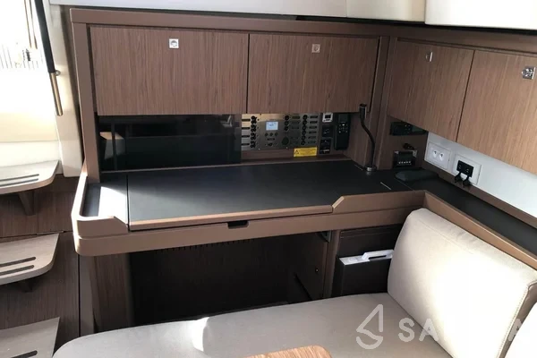 Beneteau Sense 51 - Yacht Charter Sailica
