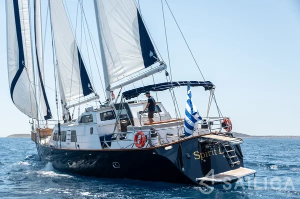 CCYD 85 - Yacht Charter Sailica