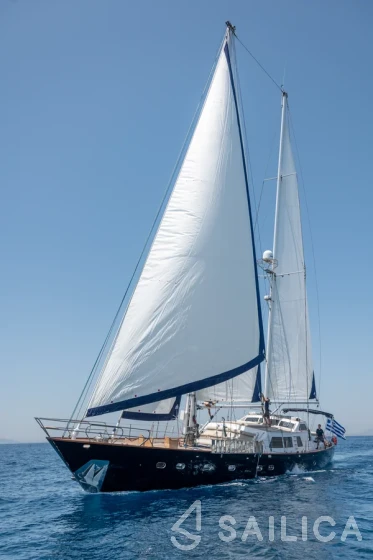 CCYD 85 - Yacht Charter Sailica