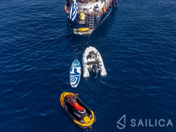 CCYD 85 - Yacht Charter Sailica