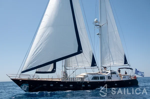 CCYD 85 - Yacht Charter Sailica