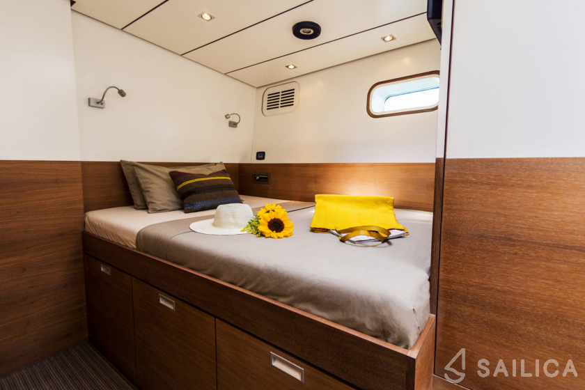 Custom Built - Yacht Charter Sailica