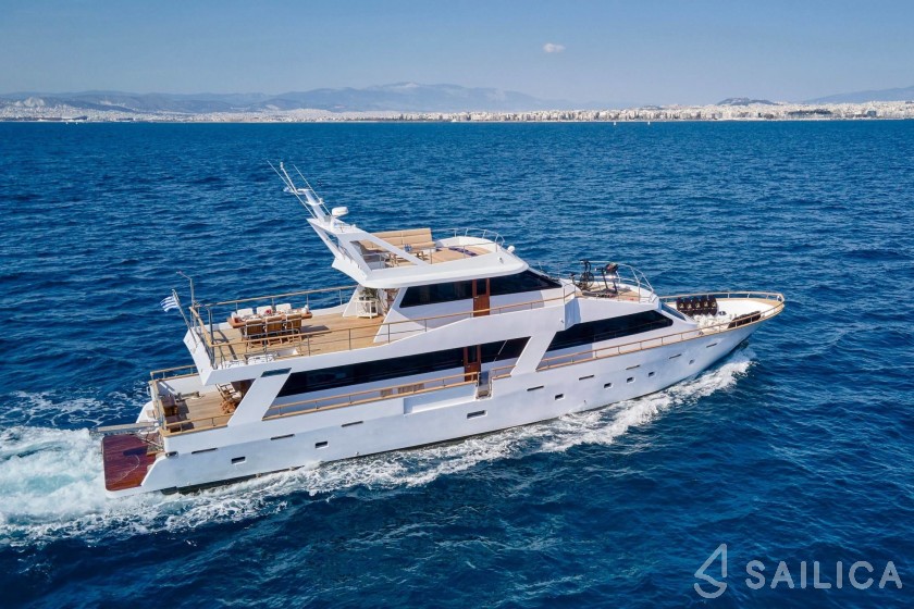 Custom Built - Yacht Charter Sailica