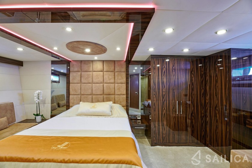 Custom Built - Yacht Charter Sailica