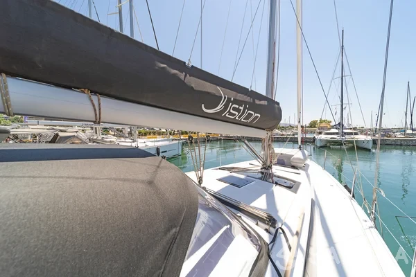 Dufour 390 - Yacht Charter Sailica