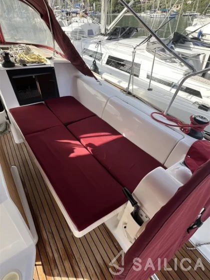 Dufour 412 GL - Yacht Charter Sailica
