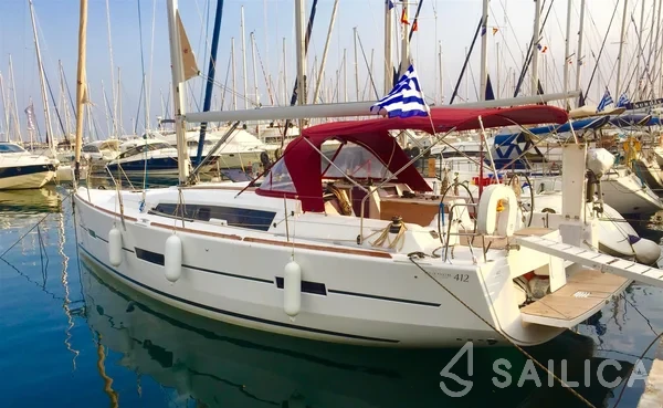 Dufour 412 GL - Yacht Charter Sailica