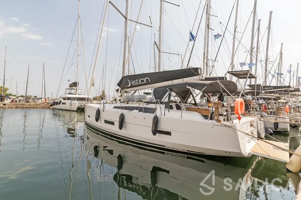 Dufour 430 - Yacht Charter Sailica