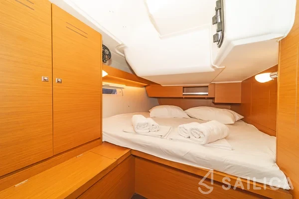 Dufour 430 - Yacht Charter Sailica
