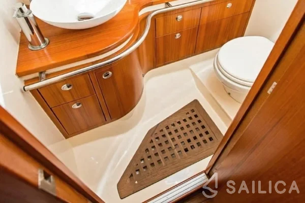 Elan 514 Impression - Yacht Charter Sailica