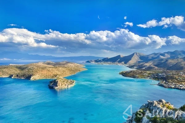 Elan 514 Impression - Yacht Charter Sailica