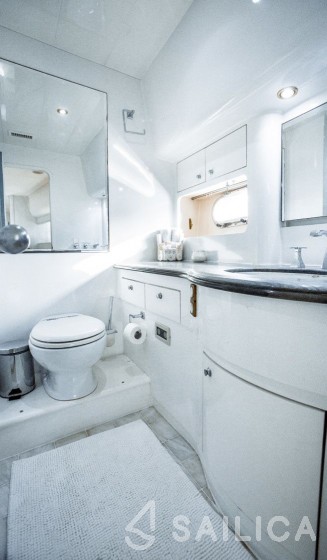 Elegance 80 - Yacht Charter Sailica