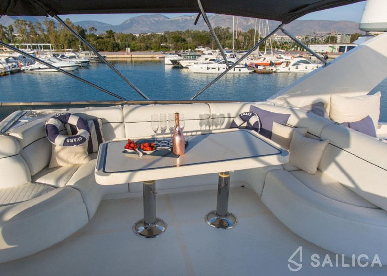 Elegance 80 - Yacht Charter Sailica