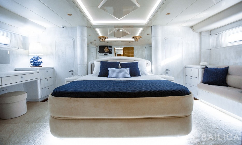 Elegance 80 - Yacht Charter Sailica