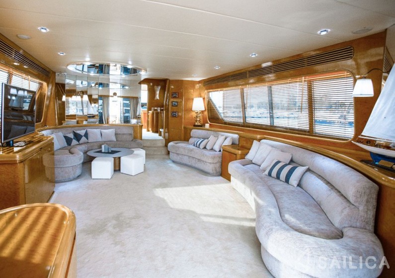 Elegance 80 - Yacht Charter Sailica