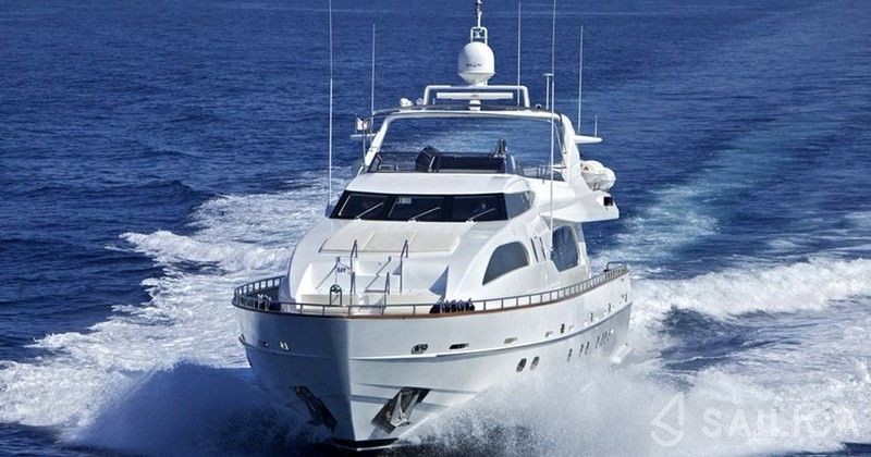 Falcon 115 - Yacht Charter Sailica